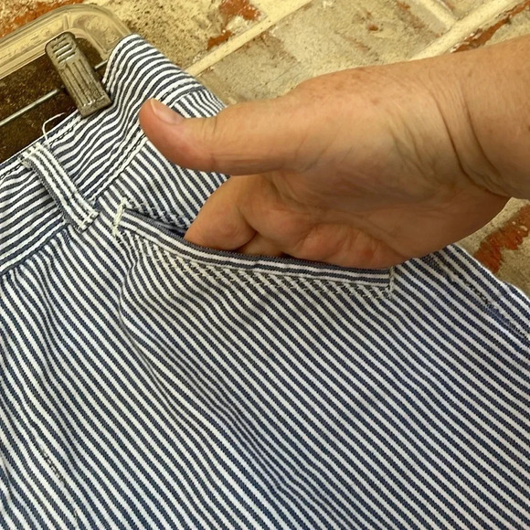 Dockers Blue White Pin Striped Denim Trouser Shorts - Picture 3 of 9